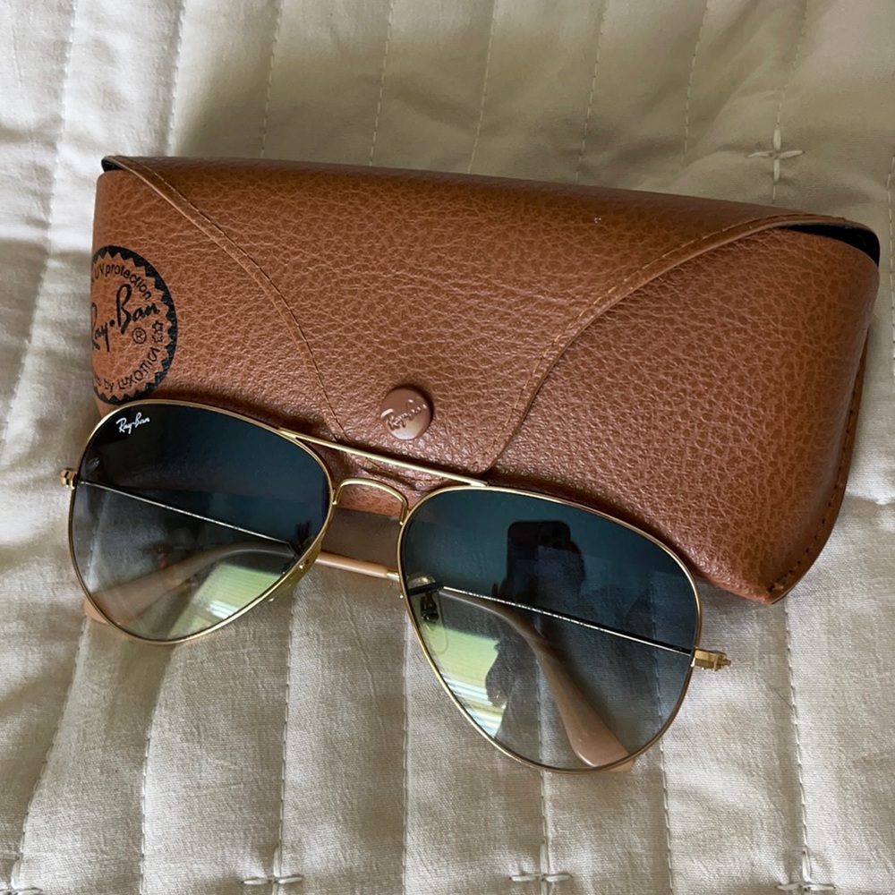 Ray-ban aviator sunglasses